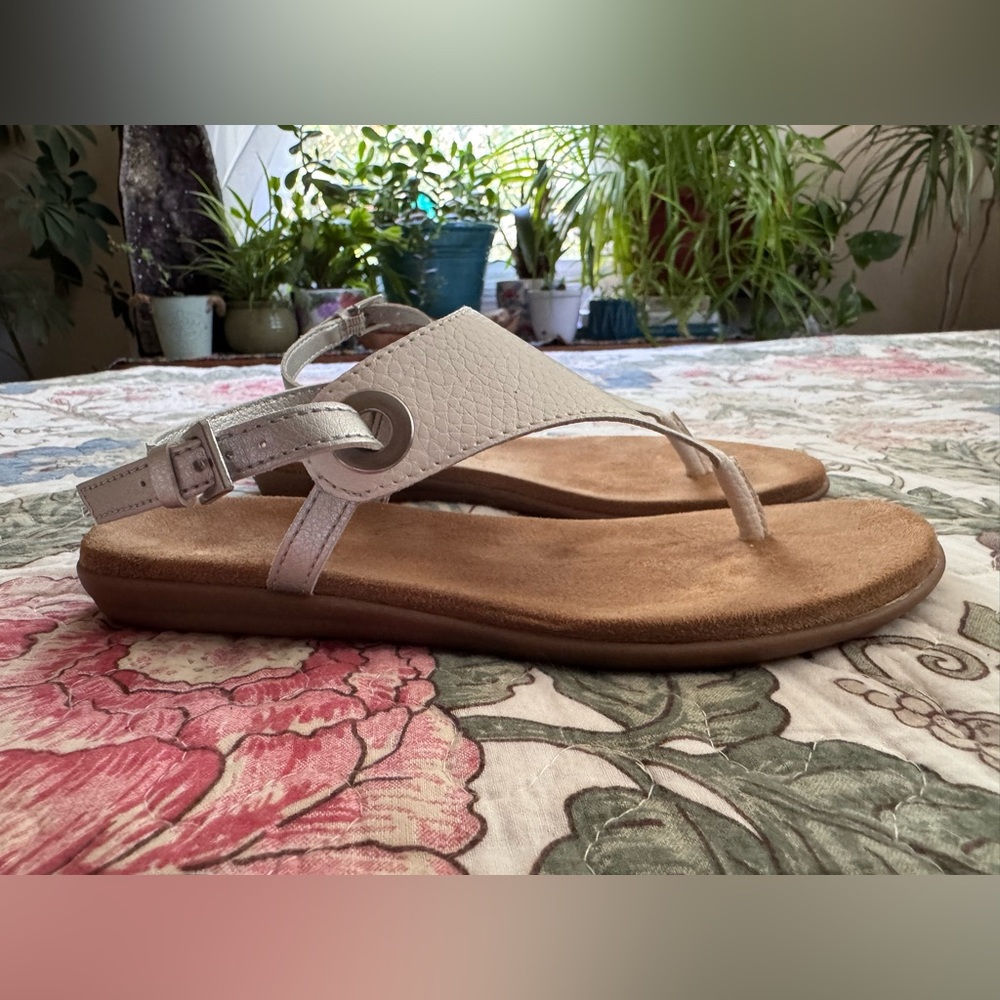 White Mountain Sandals